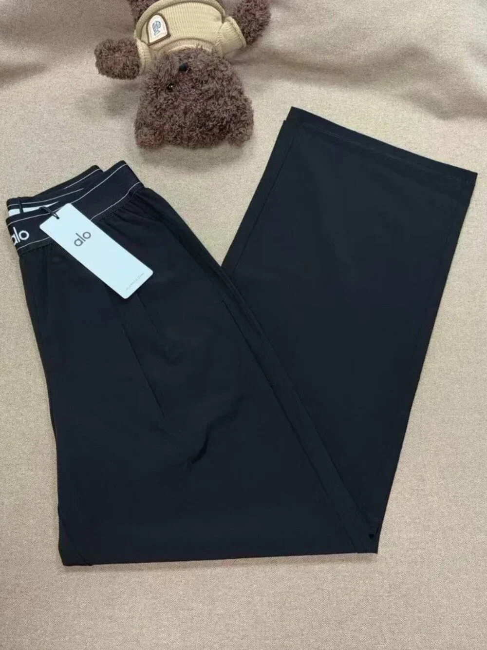 Alo Yoga Suit Up Trouser Black Regular Size 30-inch Inner Seam Length 🖤